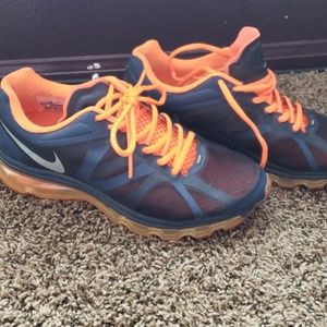 Nike air max running shoes